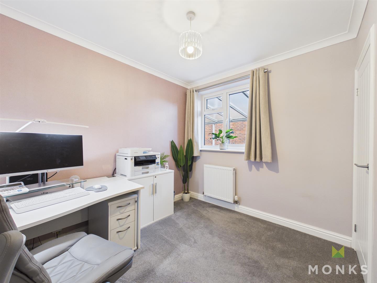 11 Hampton Close, Oswestry, SY11 1SL For Sale